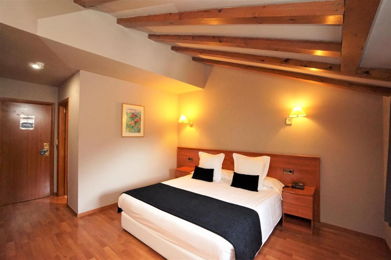 Hotel&SPA Niunit El Serrat Exteriér fotografie
