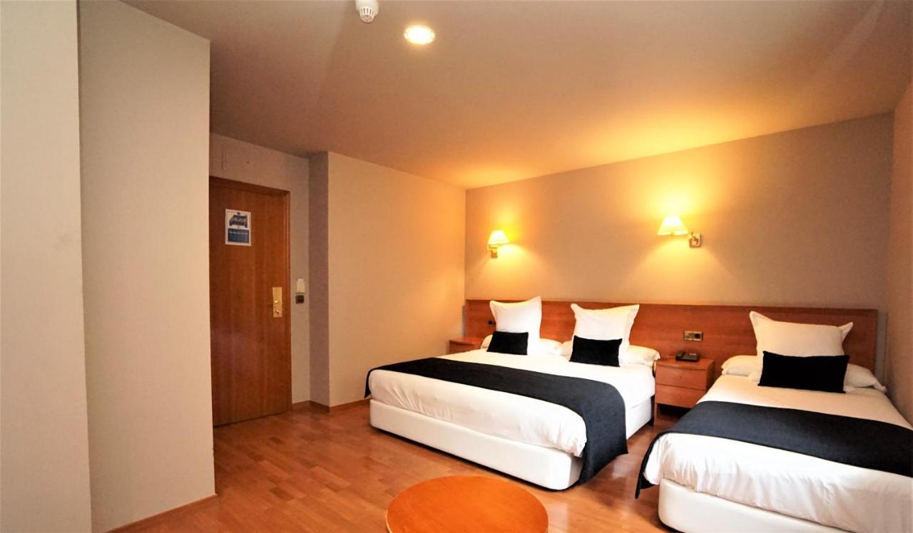 Hotel&SPA Niunit El Serrat Exteriér fotografie