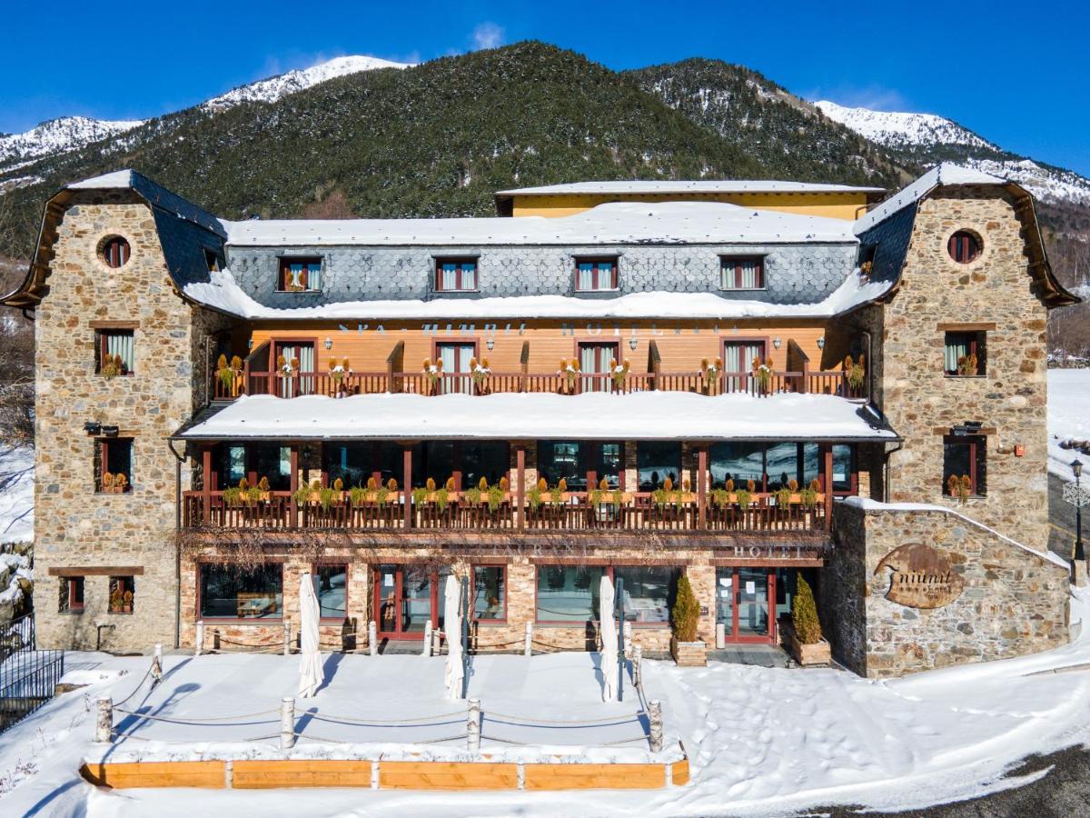 Hotel&SPA Niunit El Serrat Exteriér fotografie