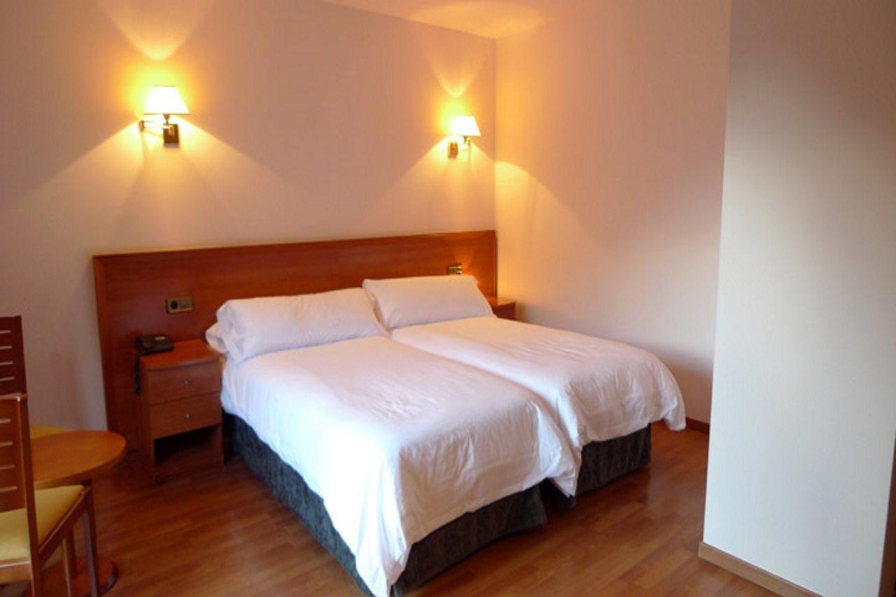 Hotel&SPA Niunit El Serrat Exteriér fotografie