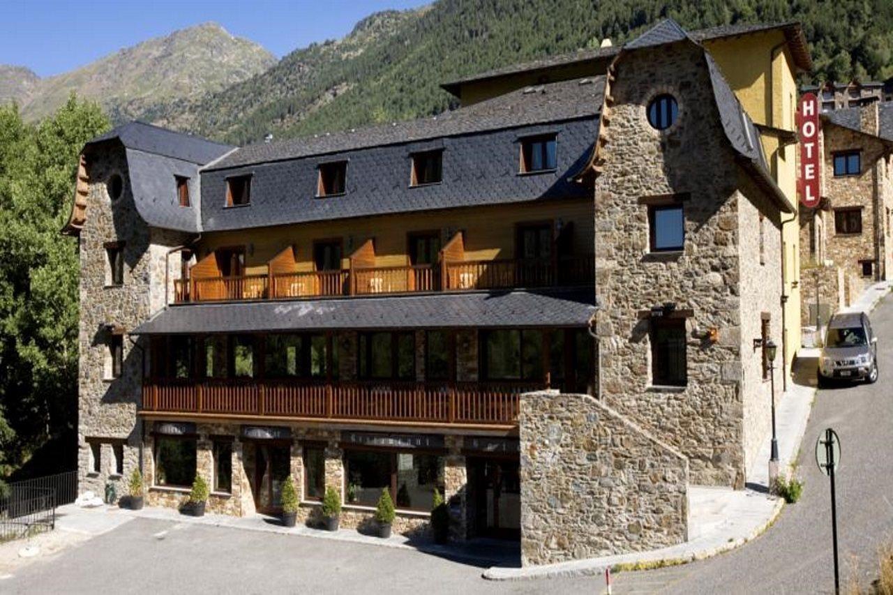 Hotel&SPA Niunit El Serrat Exteriér fotografie